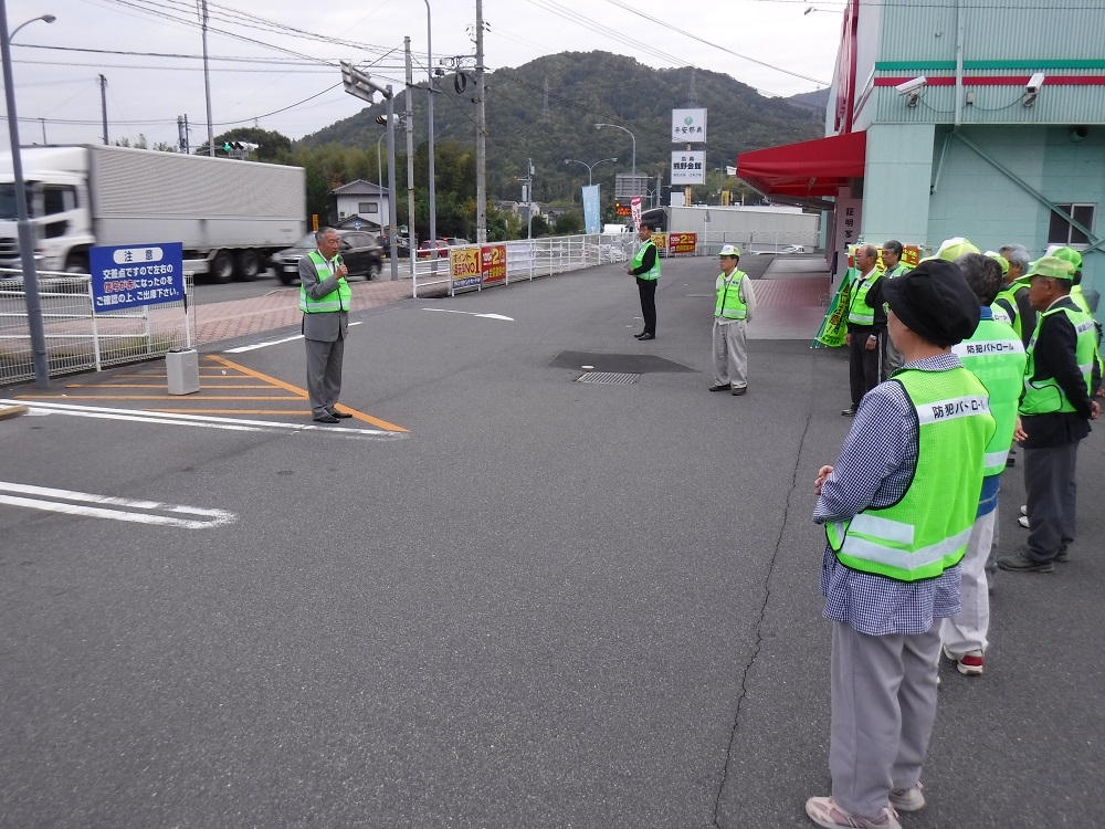 あいさつの様子