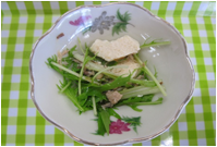 サバ缶豆腐サラダの写真