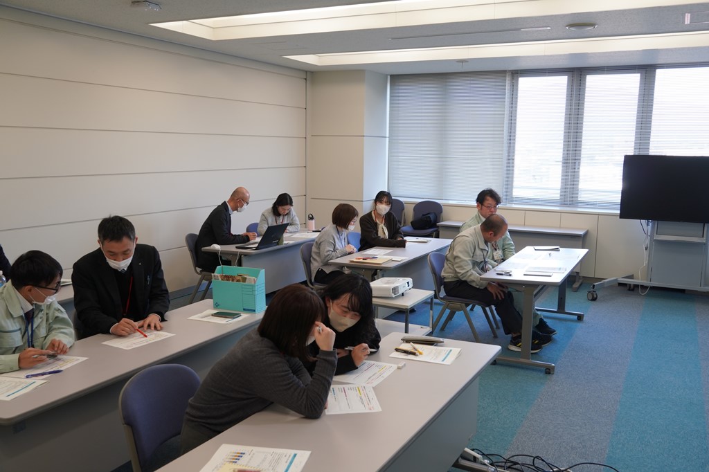 ワーキンググループ会議の画像1